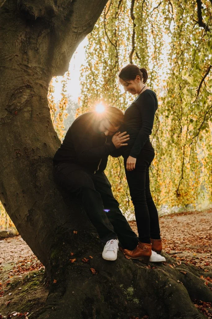 Photographe grossesse Paris — séance photo femme enceinte