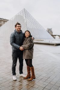 photo couple Louvre