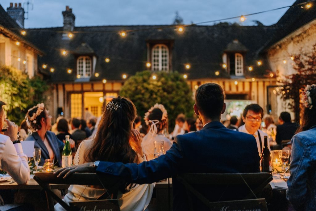dîner mariage exterieur