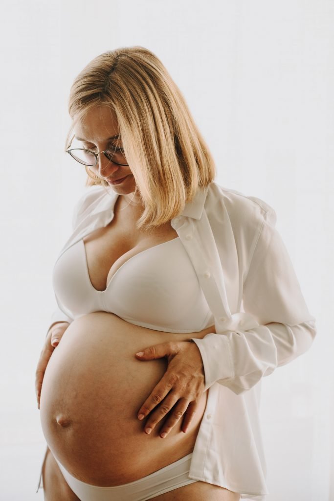 séance grossesse home studio
