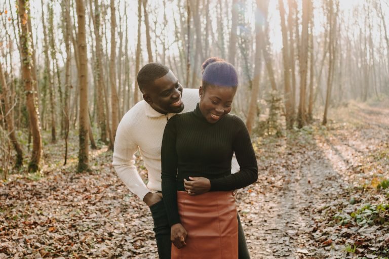 séance photo couple au Bois de Boulogne Hiver