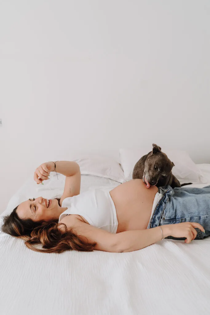 Photo grossesse avec chien